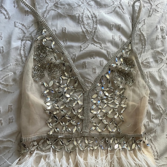 Short Feather Cocktail Backless Spaghetti Crystal Beads Mini Evening Gown - Picture 9 of 14